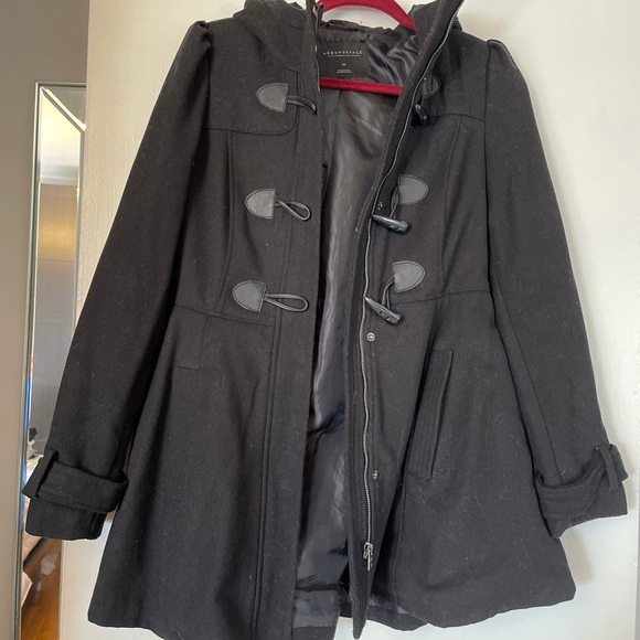 Black coat size small - Picture 1 of 2